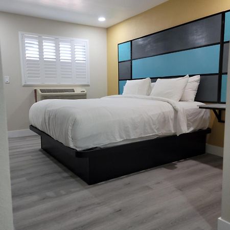 Quality Inn Victorville - Hesperia I-15 エクステリア 写真